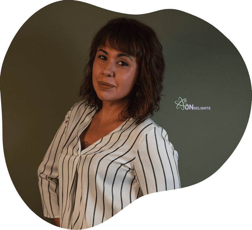 Maria-Atahona-ondelights.com-top-1-1.png